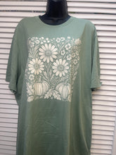 Load image into Gallery viewer, Fall Floral Pumpkin&#39;s T-Shirt
